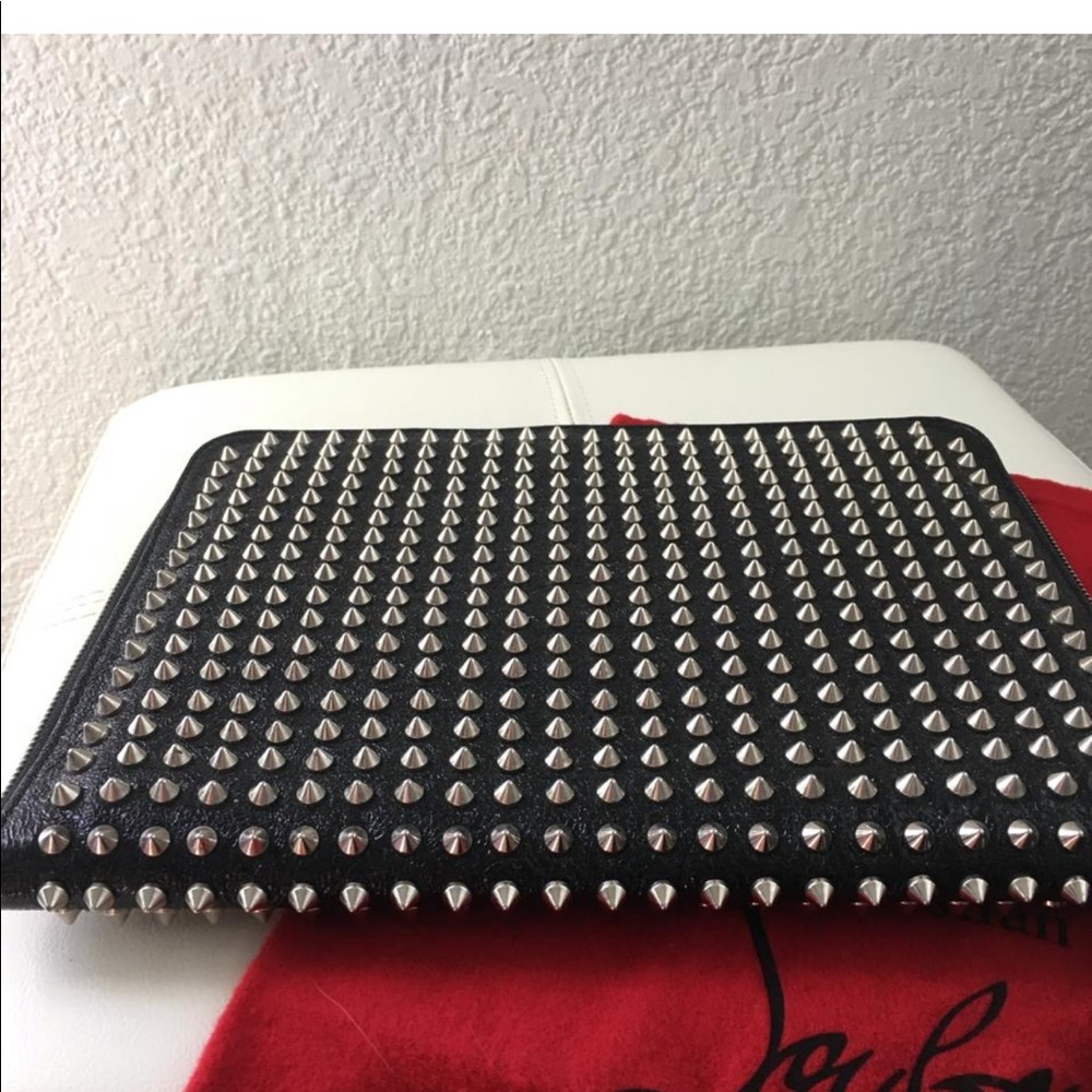 ChristianLouboutin PanettoneSpikes ZipAgenda Cover - Picture 5 of 16